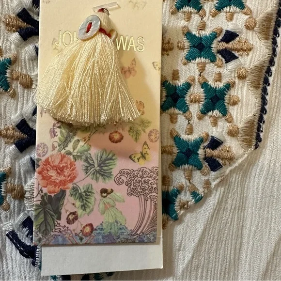 NWT Johnny Was Paola Embroidered Blouse White XS reg $220‎ - Picture 4 of 6